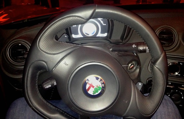 Alfa Romeo 4C 2