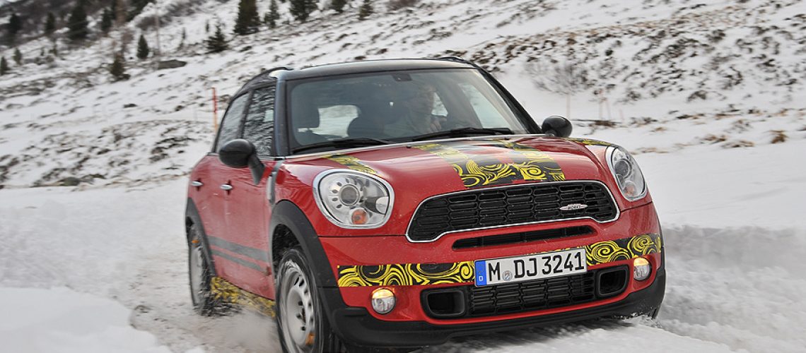 Mini_Countryman_John_Cooper_Works_04pop